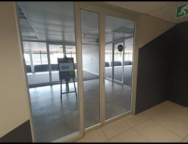 BUSINESS PROPERTY TO RENT IN CRESTA